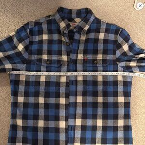 Fjallraven Skog Shirt. Large Slim Fit. Button down flannel.
